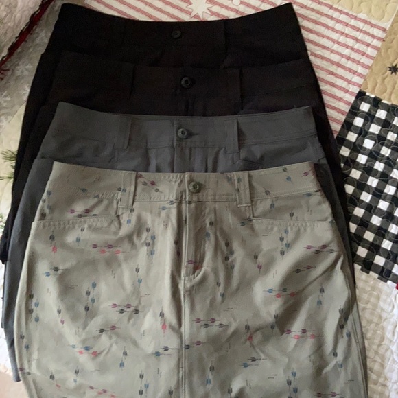 One is a green olive base with a print. All 4 for $20.00 - Picture 1 of 2